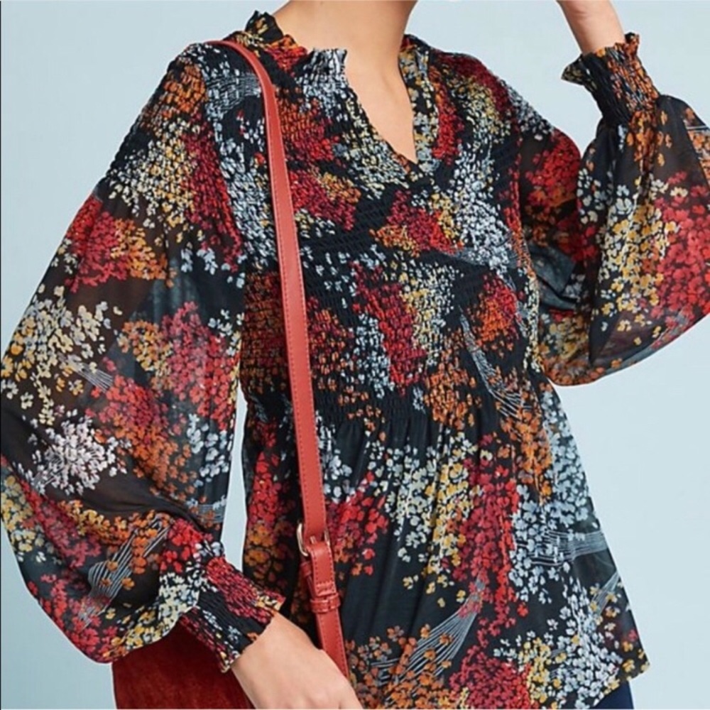 NWT AKEMI & KIN blouse - size medium